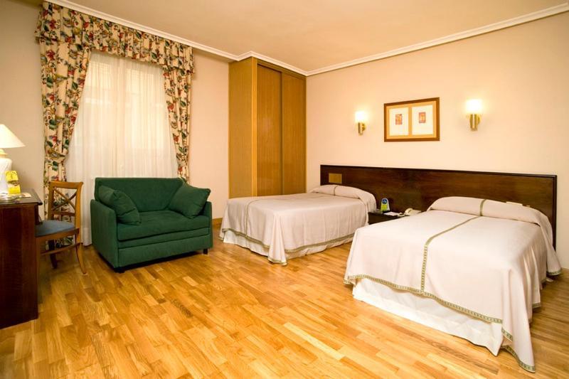 Hotel Castilla Vieja Palencia Chambre photo